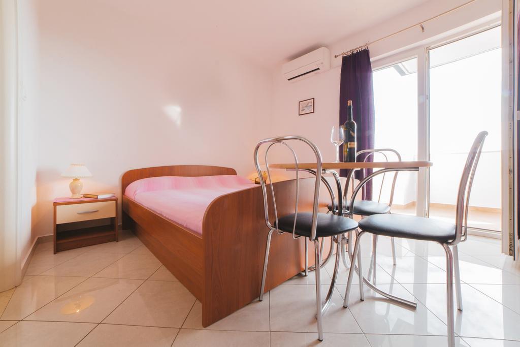 Apartments Dada Omiš Cameră foto